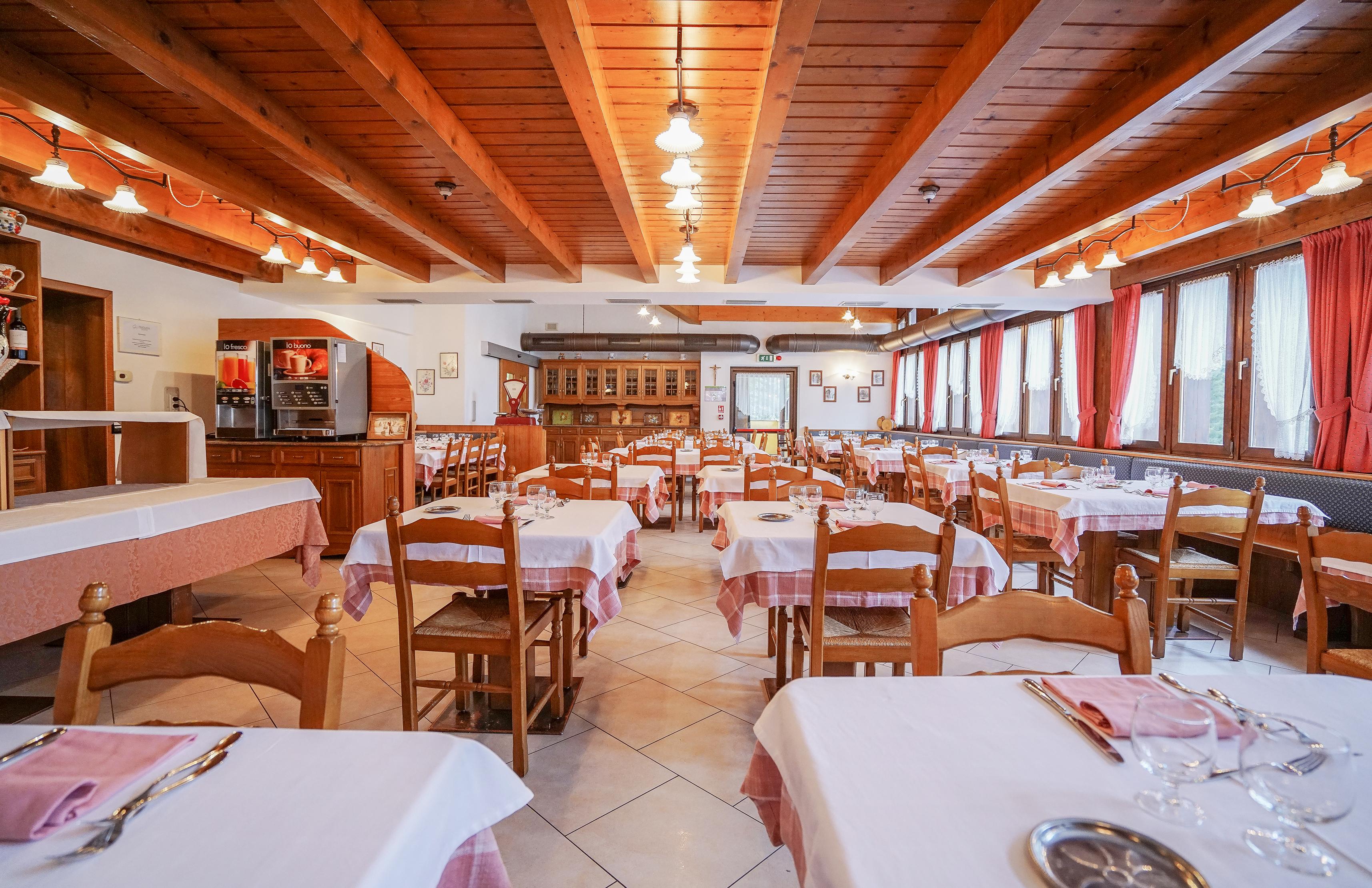 Gh Hotel Fratazza San Martino Di Castrozza Luaran gambar