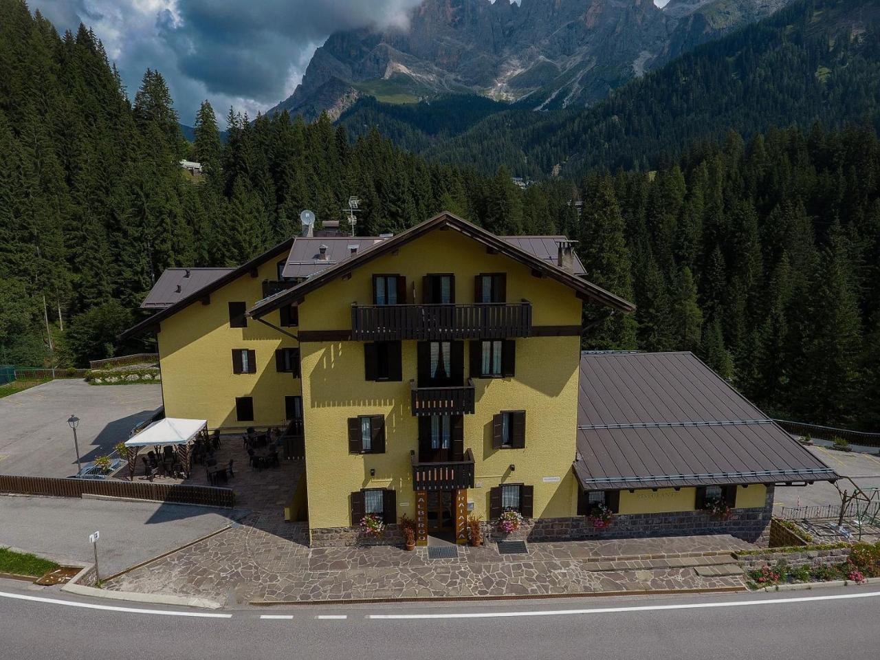 Gh Hotel Fratazza San Martino Di Castrozza Luaran gambar