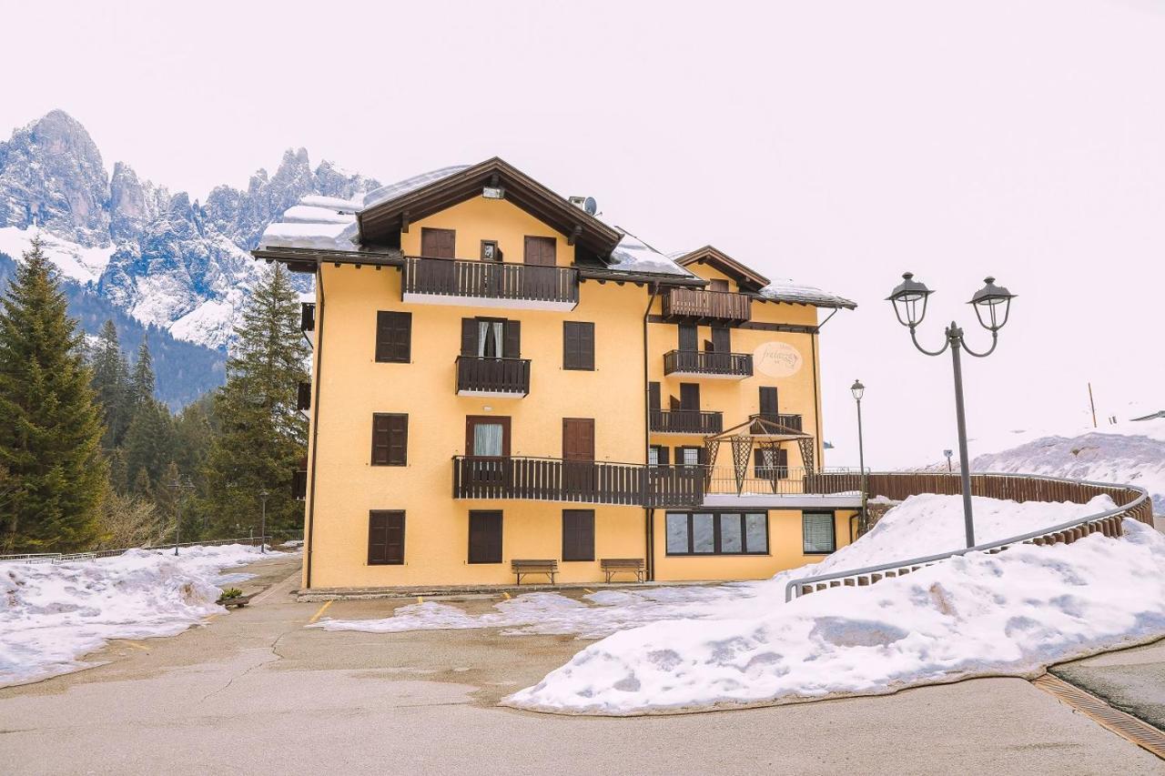 Gh Hotel Fratazza San Martino Di Castrozza Luaran gambar